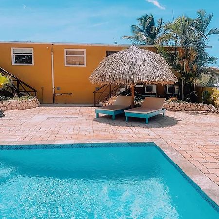 Casa Di Caribe - Private Pool In The Month Of June ! Willemstad Exterior photo