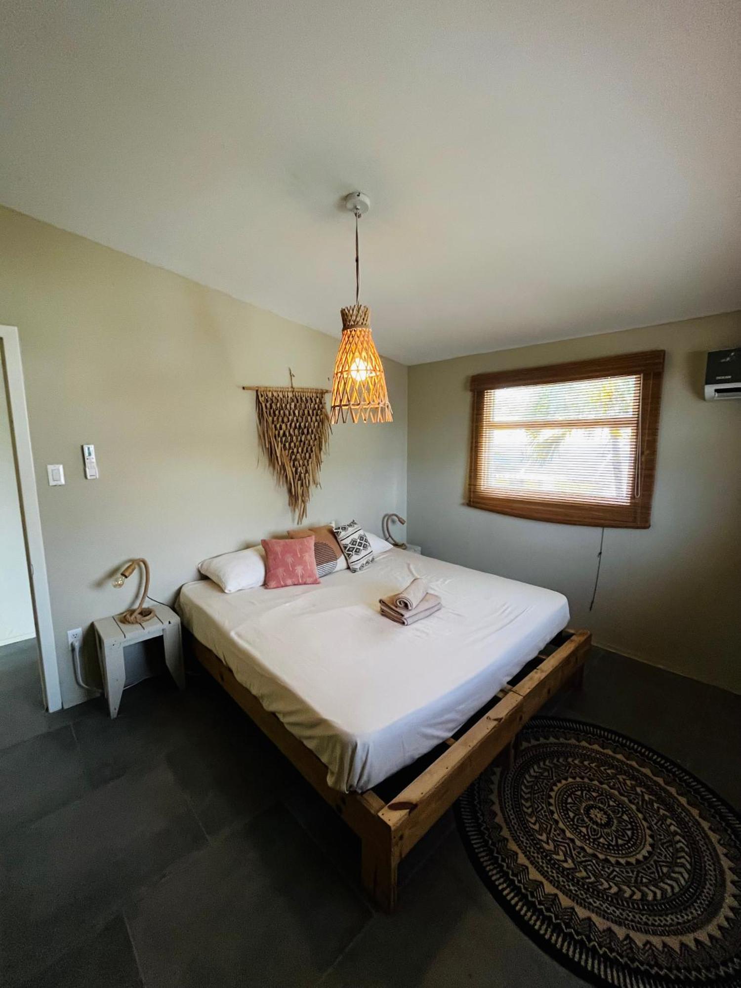 Casa Di Caribe - Beach House Willemstad Exterior photo